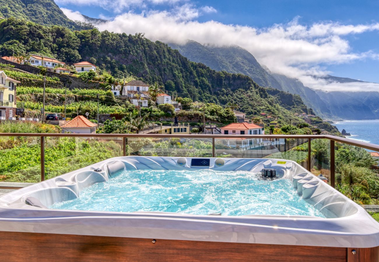 Apartamento em São Vicente - Casa da Mercês Ⅰ, a Home in Madeira