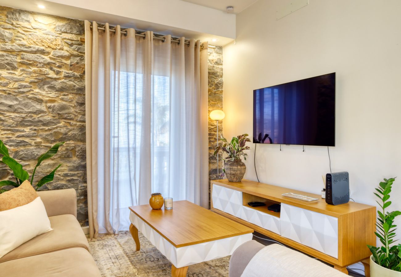 Apartamento em Ponta do Sol - Casa São Tiago, a Home in Madeira
