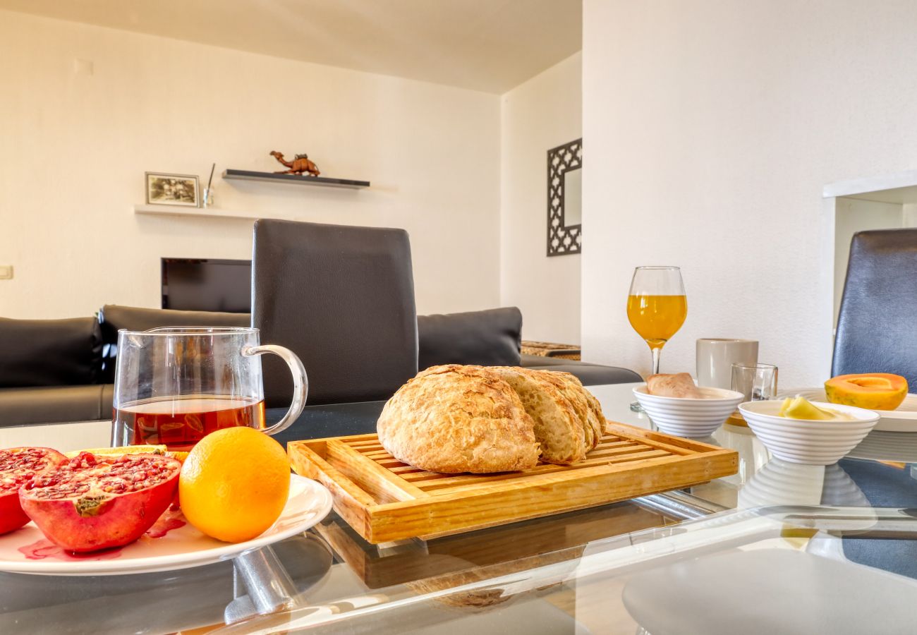 Apartamento em Ponta do Sol - Maresia I, a Home in Madeira
