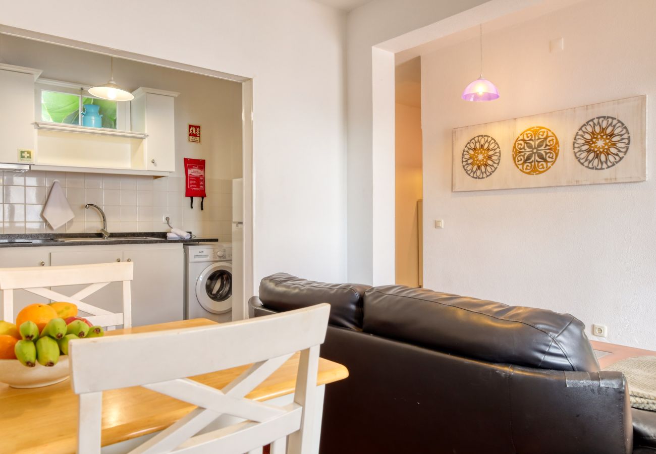 Apartamento em Ponta do Sol - Maresia II, a Home in Madeira