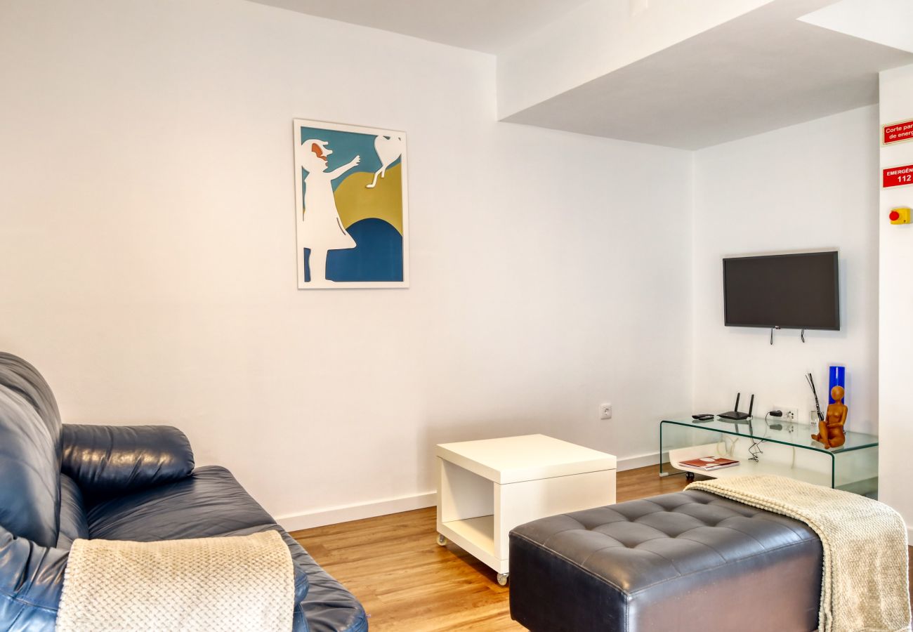 Apartamento em Ponta do Sol - Maresia III, a Home in Madeira