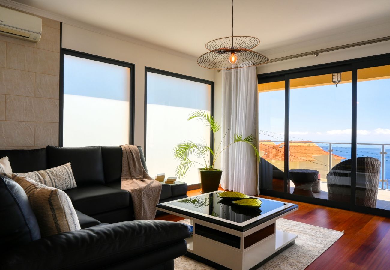Villa in Tabua - Bairos House, a Home in Madeira