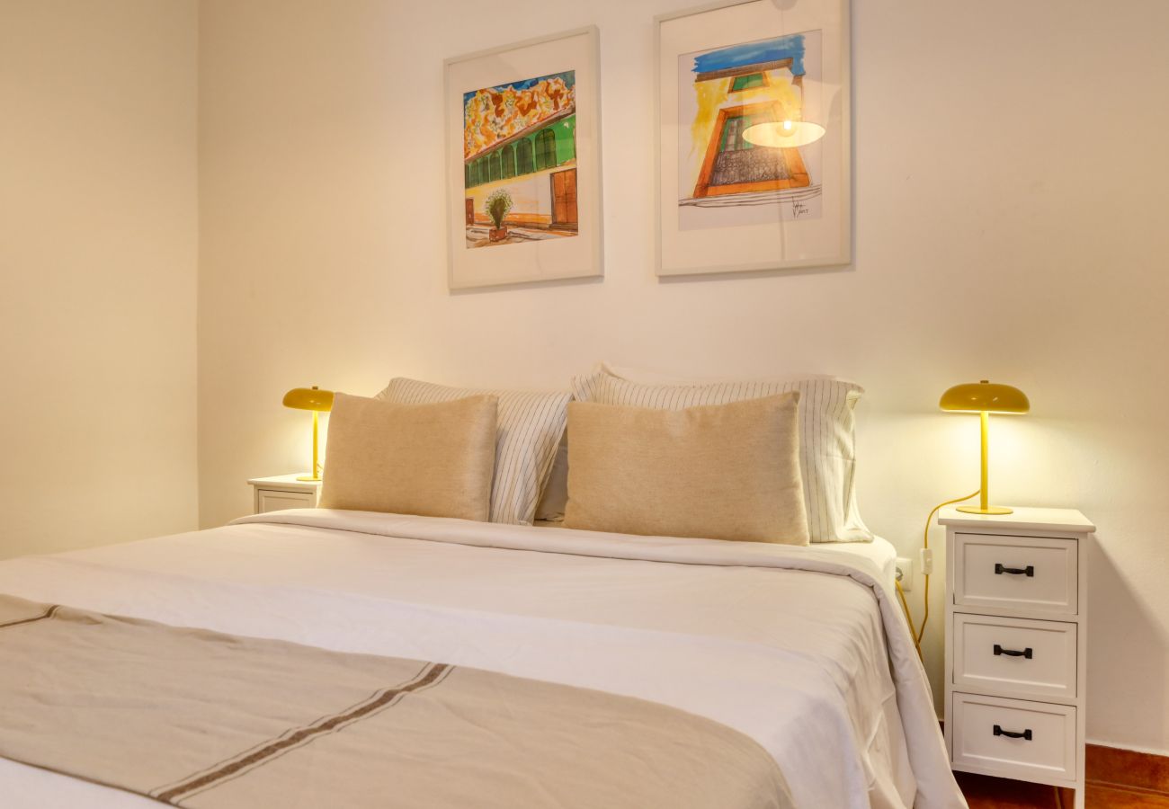 Apartment in Funchal - Beco Santa Emilia 4N, a Home in Madeira