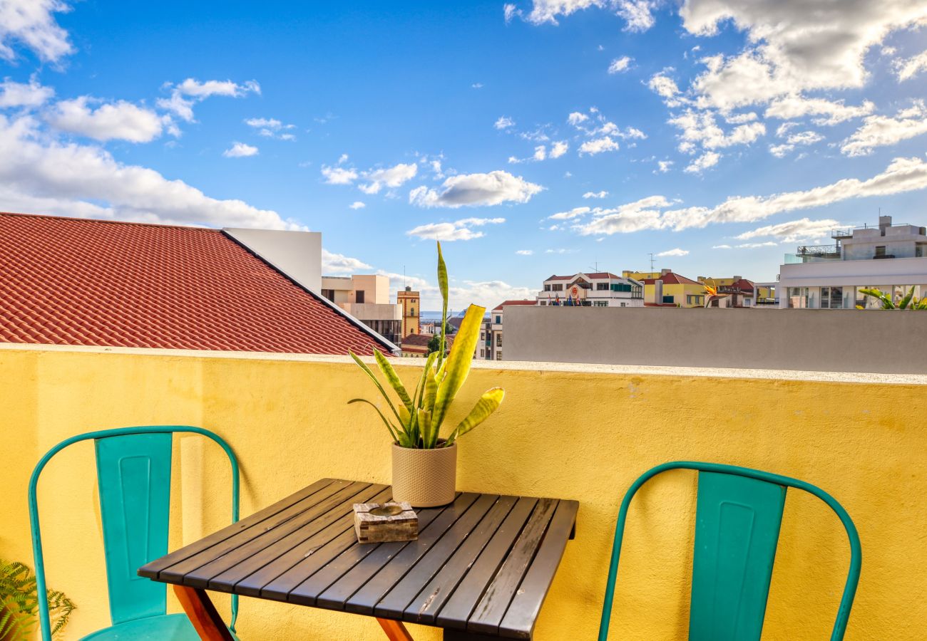Apartment in Funchal - Beco Santa Emilia 4N, a Home in Madeira