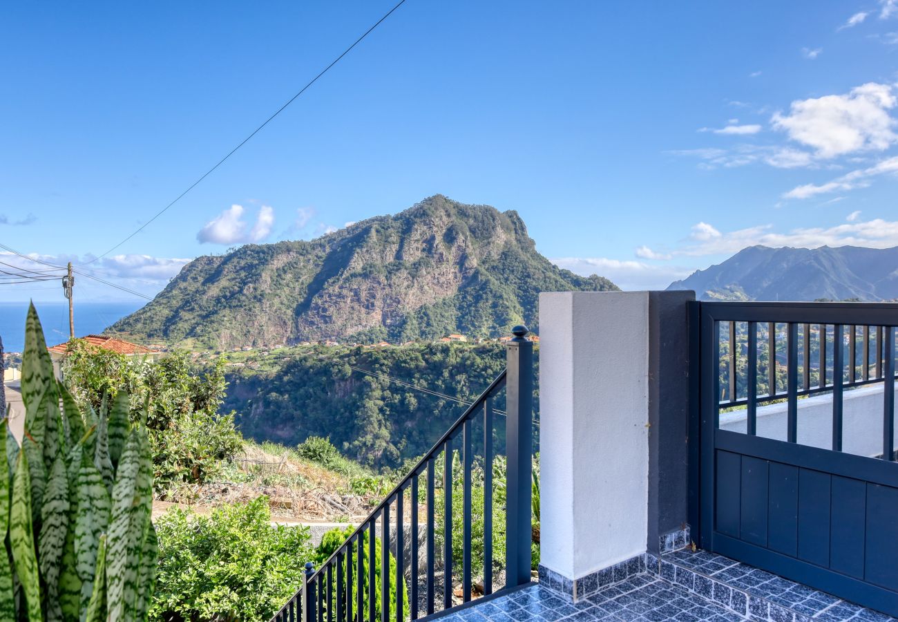 Apartment in Faial - Casa dos Anjos, a Home in Madeira
