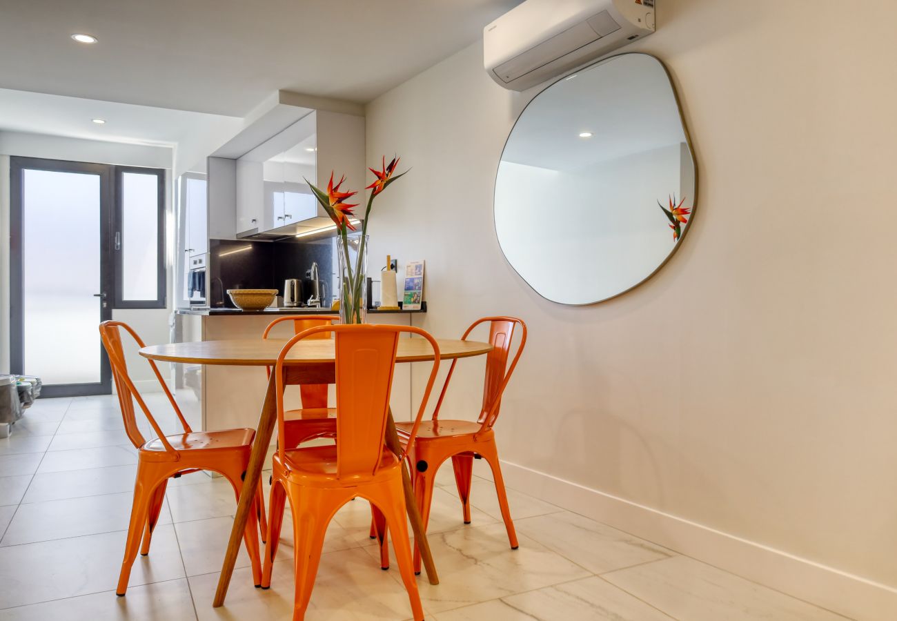 Apartment in Funchal - Beco Santa Emilia 4O, a Home in Madeira