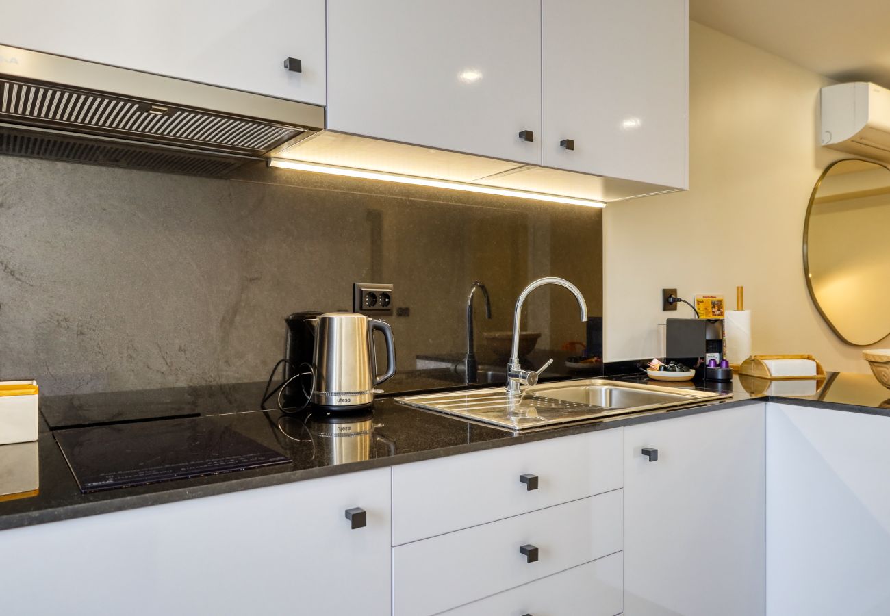 Apartment in Funchal - Beco Santa Emilia 4O, a Home in Madeira