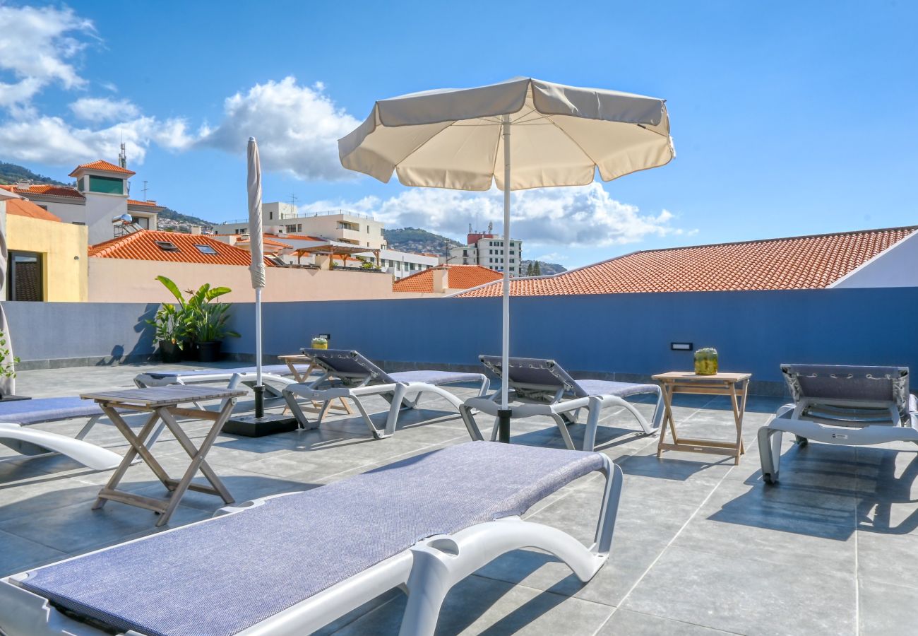 Studio in Funchal - BSE15 Apartments 4L, a Home in Madeira