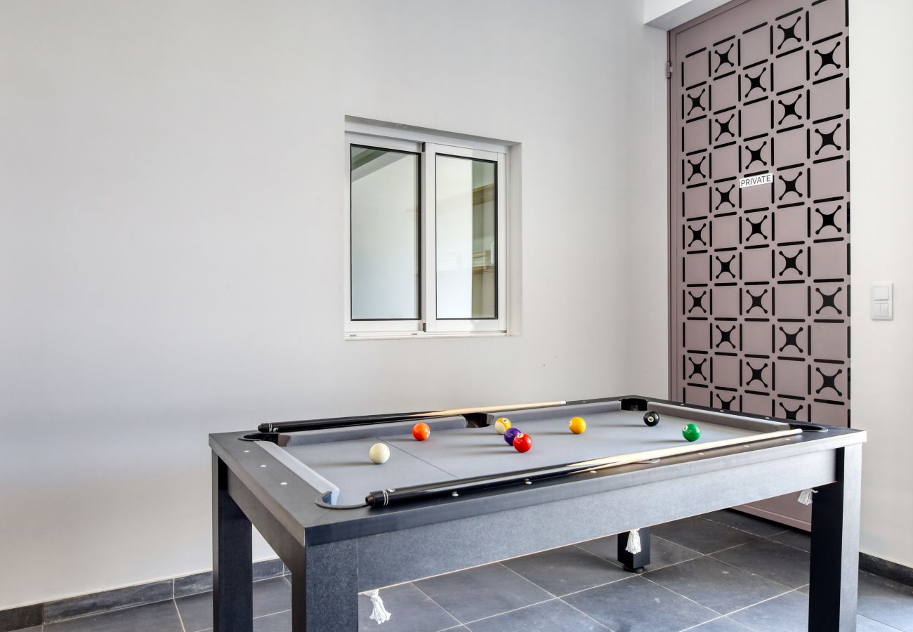 Villa in Arco da Calheta - Villa Arco-Iris, a Home in Madeira