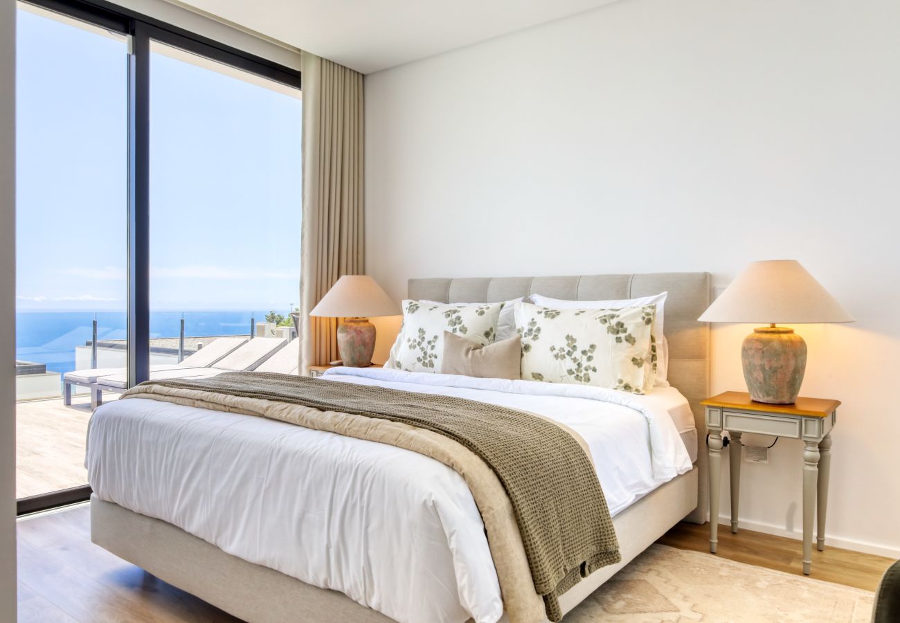 Villa in Arco da Calheta - Villa Arco-Iris, a Home in Madeira
