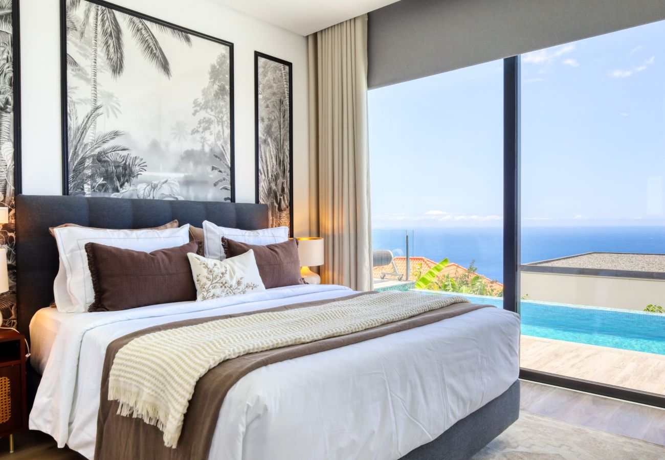 Villa in Arco da Calheta - Villa Arco-Iris, a Home in Madeira