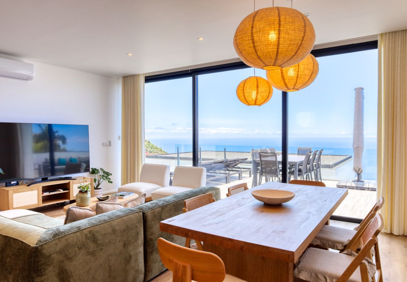 Villa in Arco da Calheta - Villa Arco-Iris, a Home in Madeira