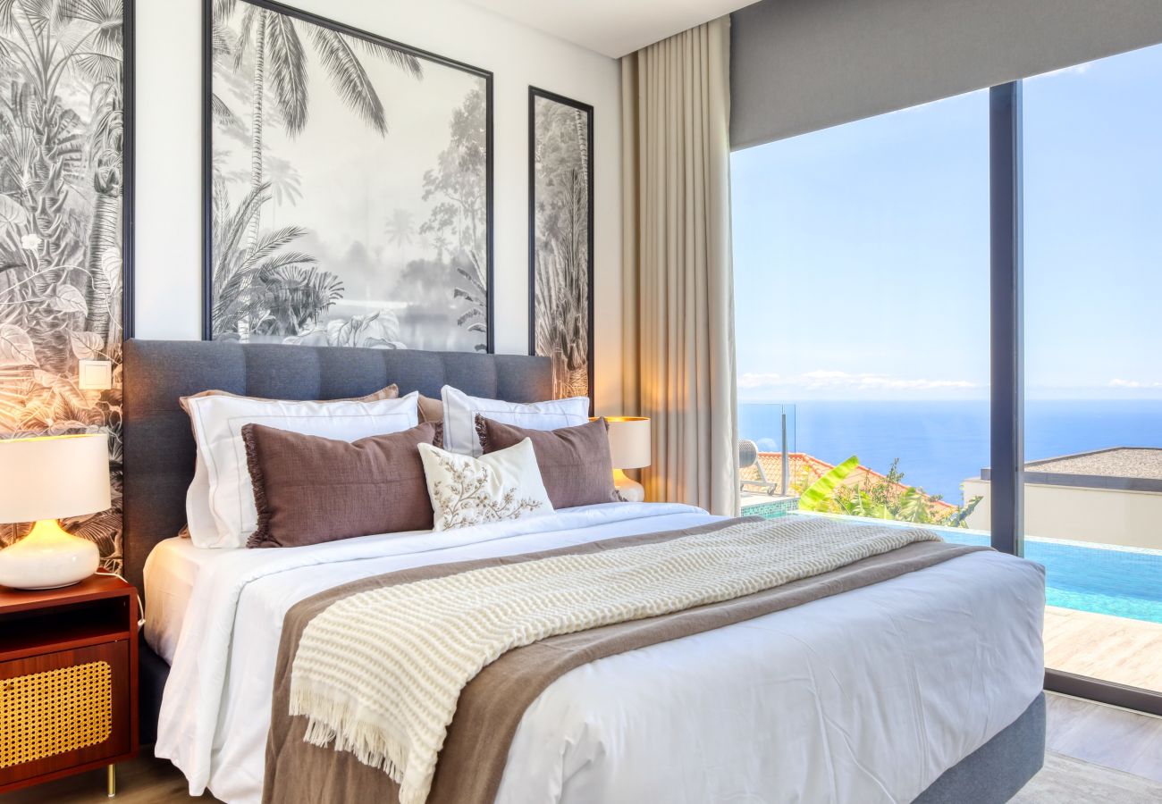 Villa in Arco da Calheta - Villa Arco-Iris, a Home in Madeira