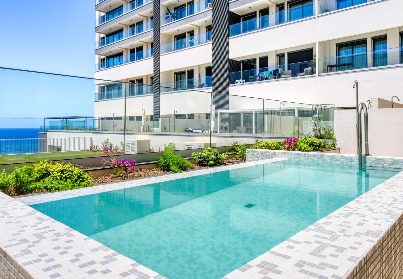 Apartment in Funchal - Funchal Acqua Blue 3H, a Home in Madeira