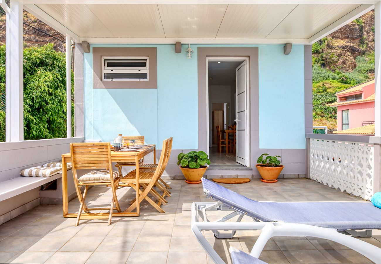 Apartment in Ponta do Sol - Casa da Tia Celeste I, a Home in Madeira