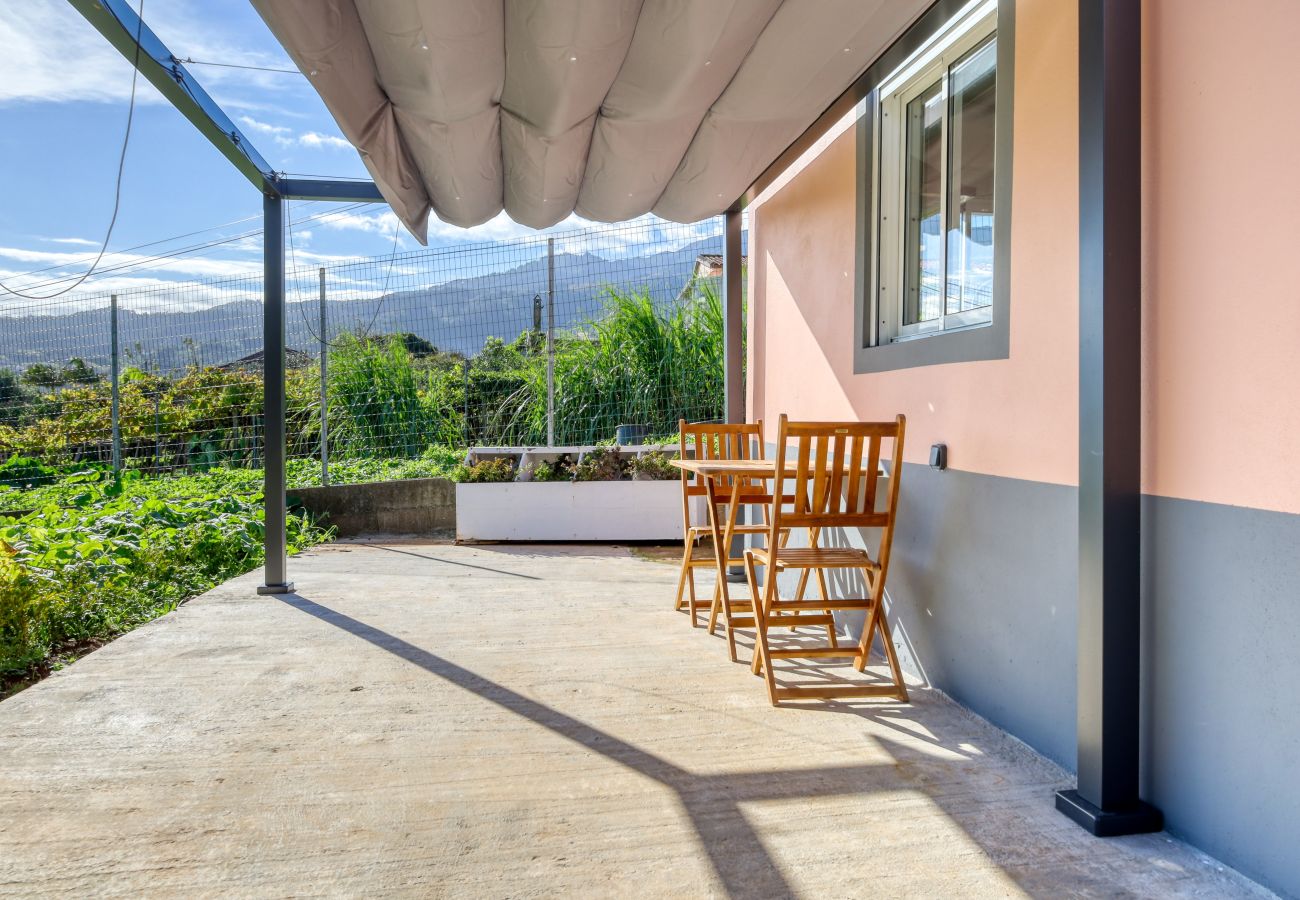 Studio in São Jorge - O Miminho, a Home in Madeira