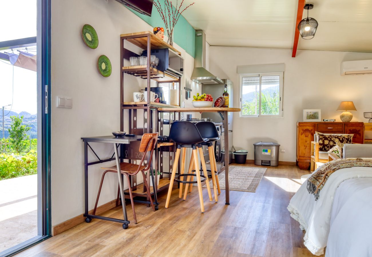 Studio in São Jorge - O Miminho, a Home in Madeira