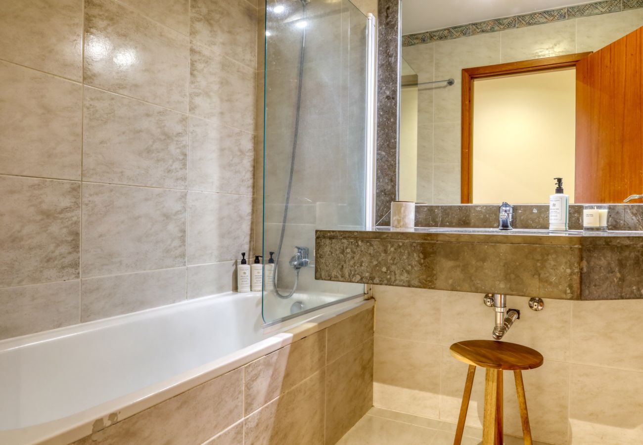 Apartment in Funchal - Emma's Place, a Home in Madeira