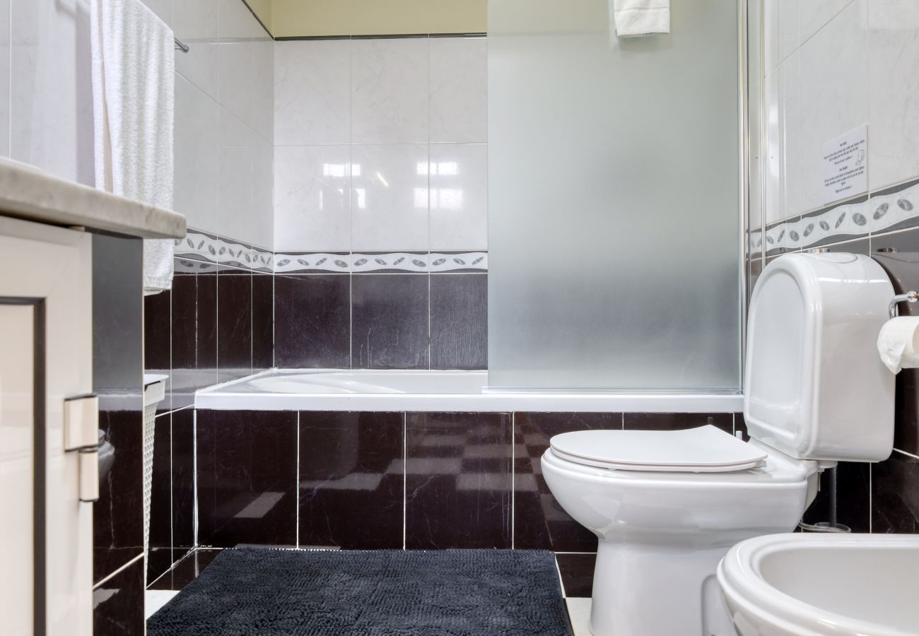 Apartment in Tabua - Valley Nest, a Home in Madeira