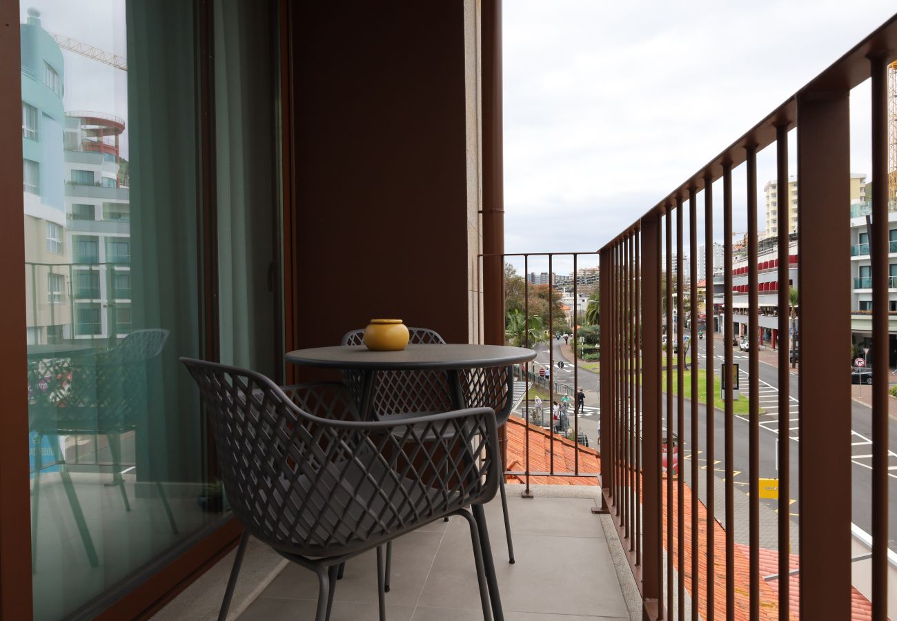 Apartment in Funchal - Monumental 189 2E, a Home in Madeira
