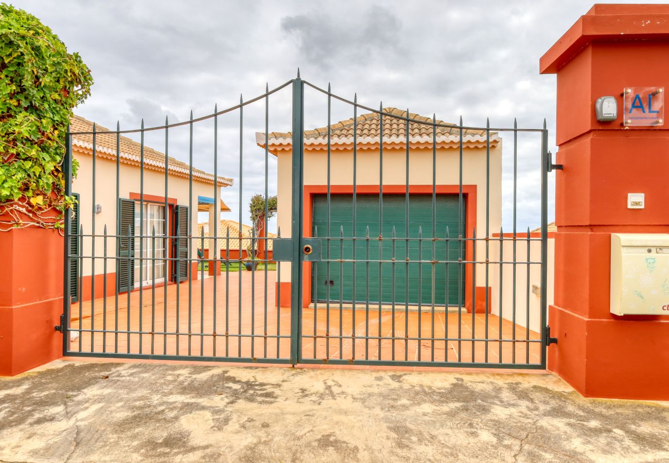 House in Porto Santo - Casa Saudade, a Home in Madeira
