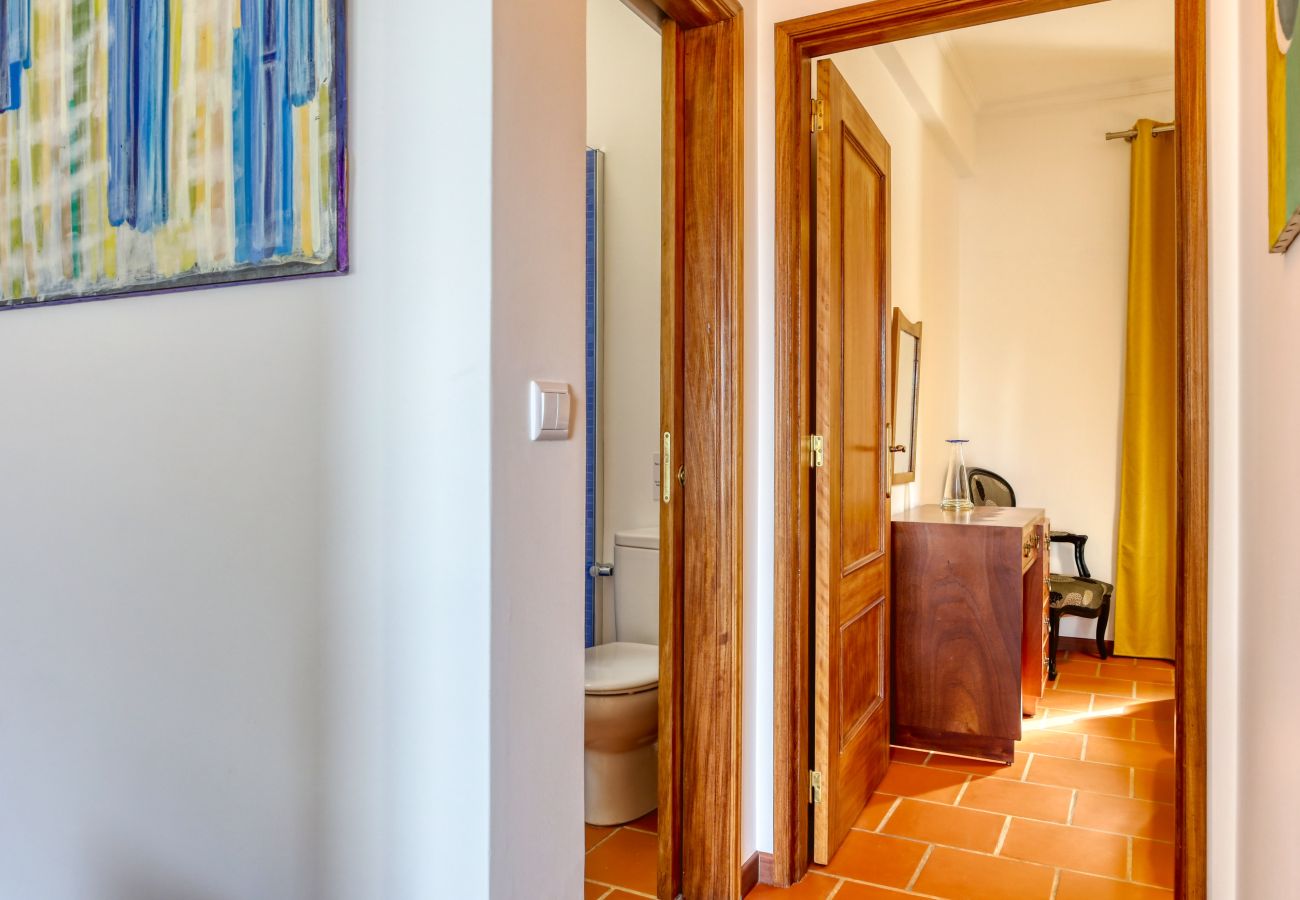 Apartment in Santa Cruz - Verde Água Garajau, a Home in Madeira