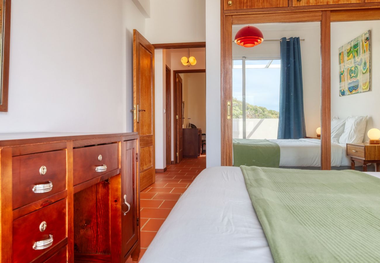 Apartment in Santa Cruz - Verde Água Garajau, a Home in Madeira