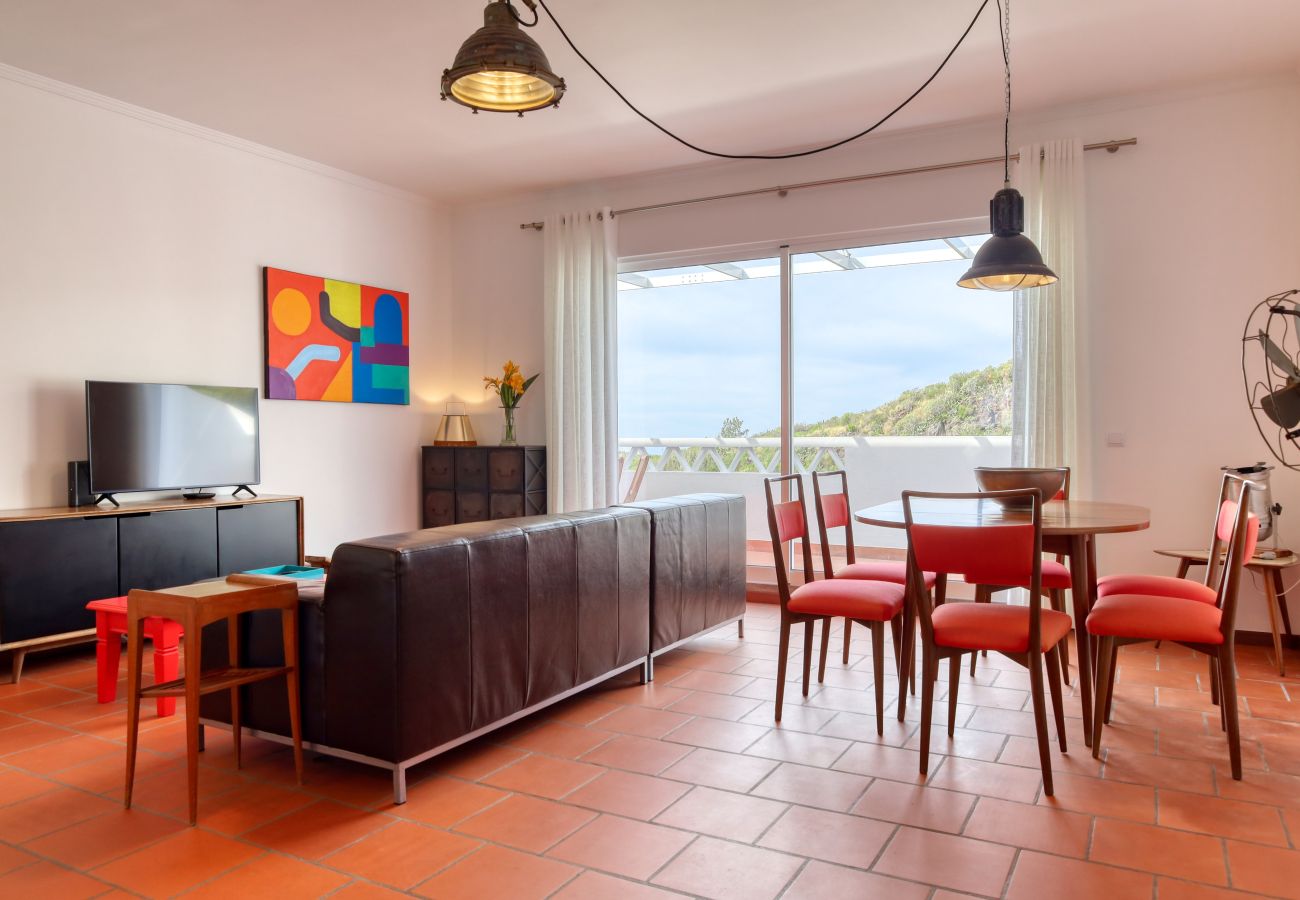 Apartment in Santa Cruz - Verde Água Garajau, a Home in Madeira