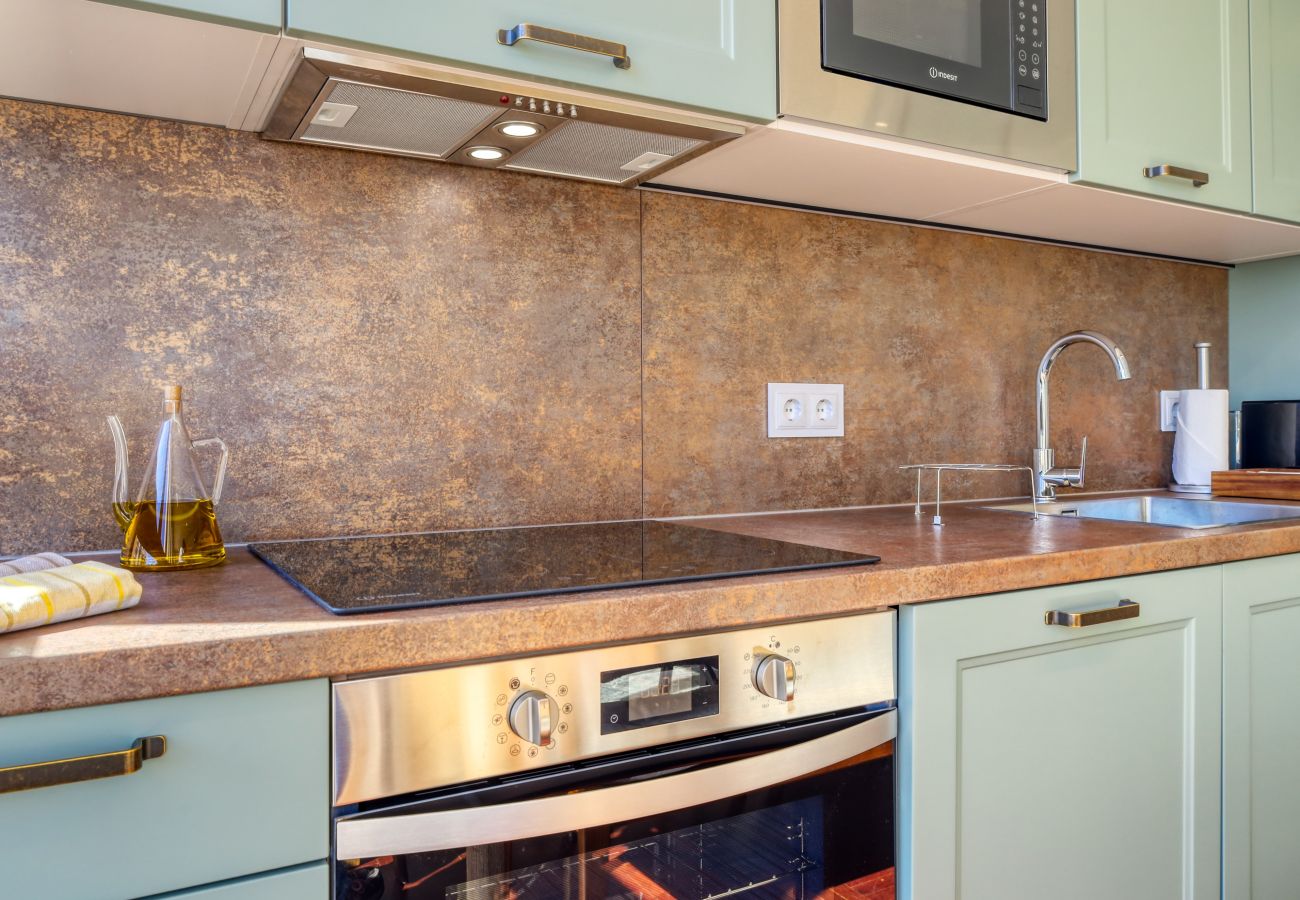 Apartment in Funchal - Refúgio no Funchal II, a Home in Madeira