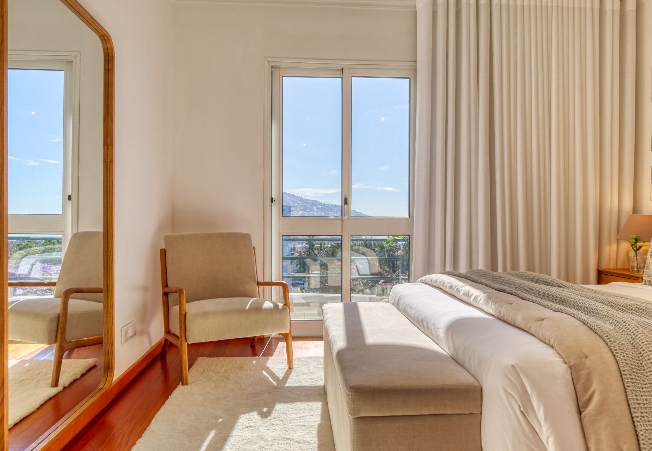 Apartment in Funchal - Funchal Infinity, a Home in Madeira