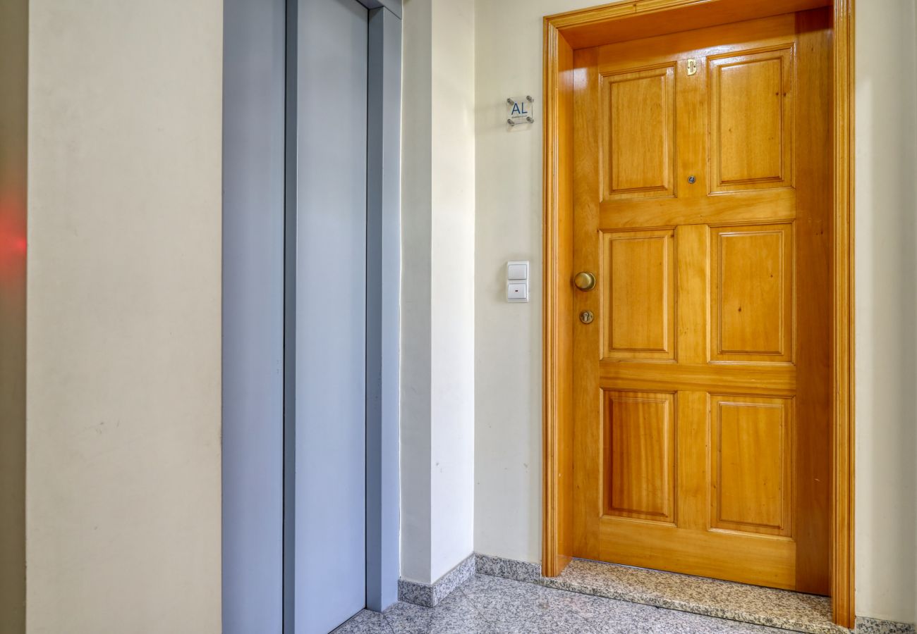 Apartment in Funchal - Funchal Infinity, a Home in Madeira