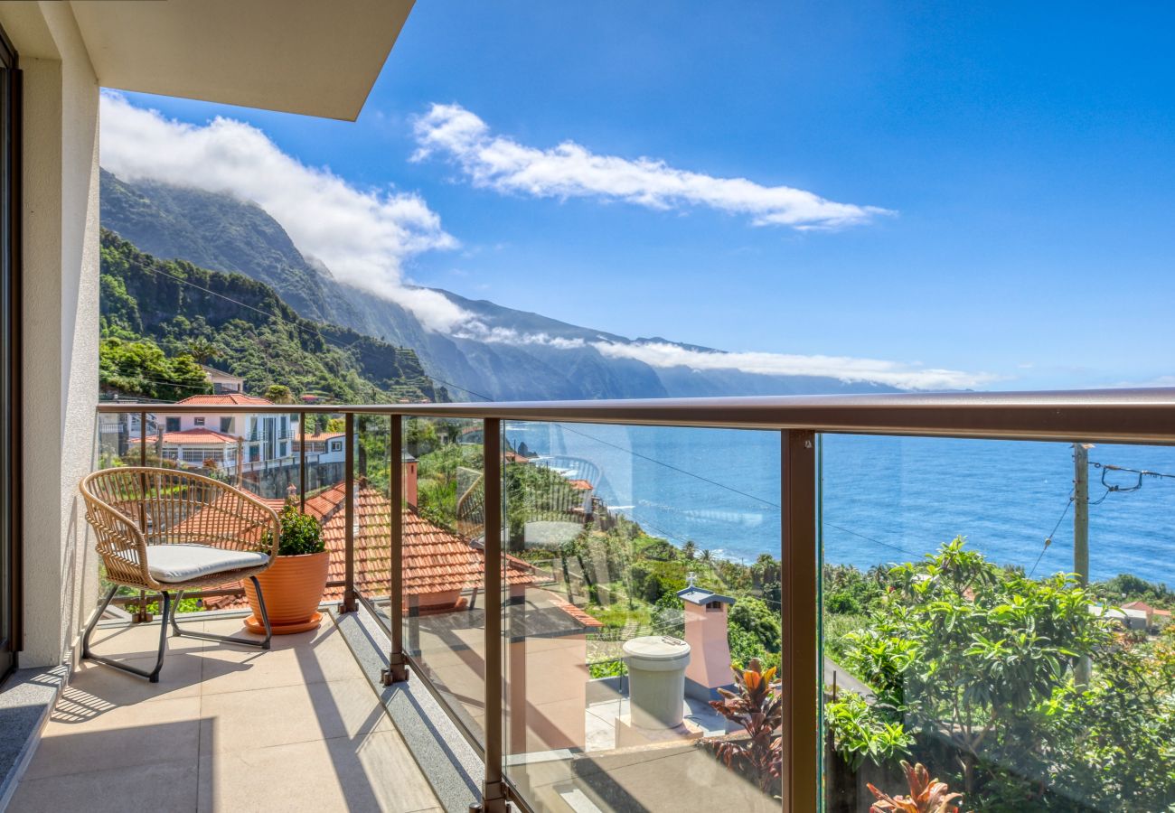 Apartment in São Vicente - Casa da Mercês Ⅰ, a Home in Madeira