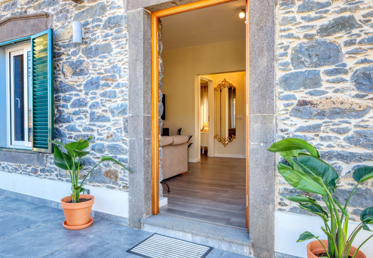 Apartment in Ponta do Sol - Casa São Tiago, a Home in Madeira