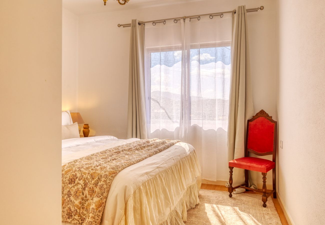 Apartment in Ponta do Sol - Sunrise House, a Home in Madeira