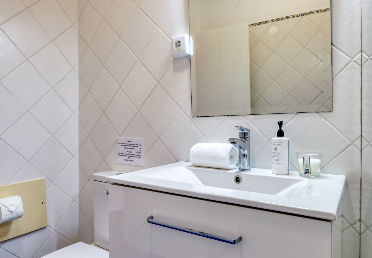Apartment in Ponta do Sol - Maresia II, a Home in Madeira